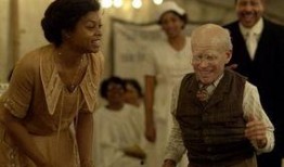 本杰明巴顿奇事在线观看